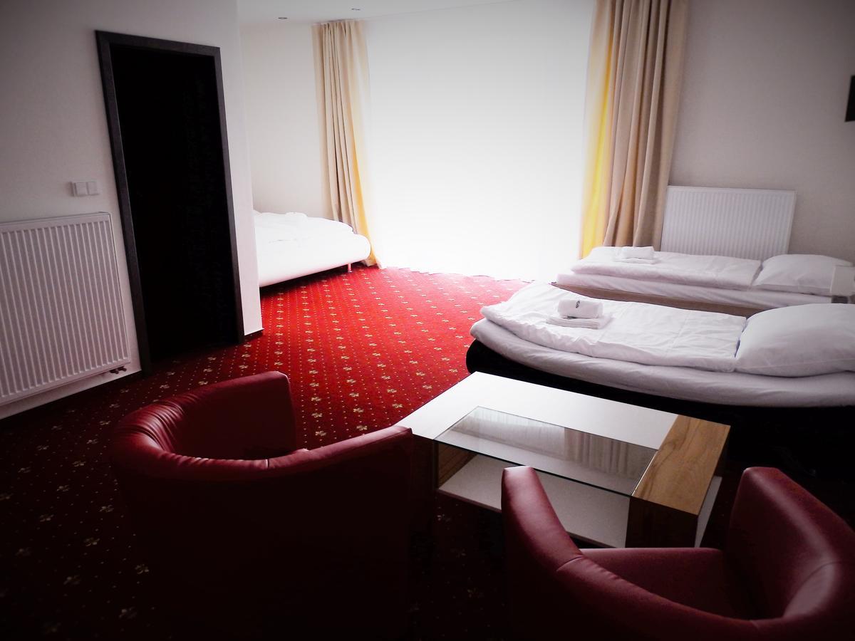 Rezidence Holsin Hotel Holsiny Kültér fotó