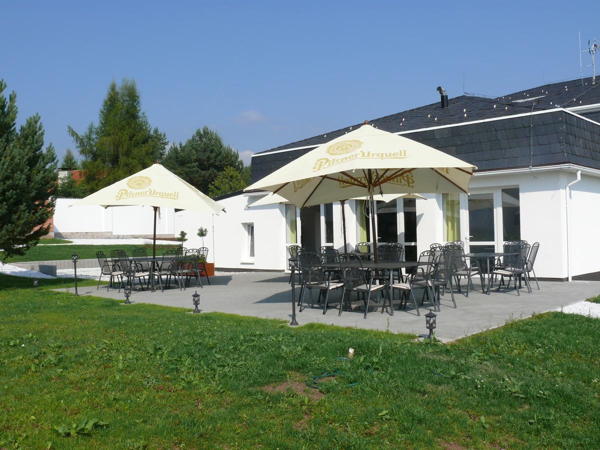 Rezidence Holsin Hotel Holsiny Kültér fotó